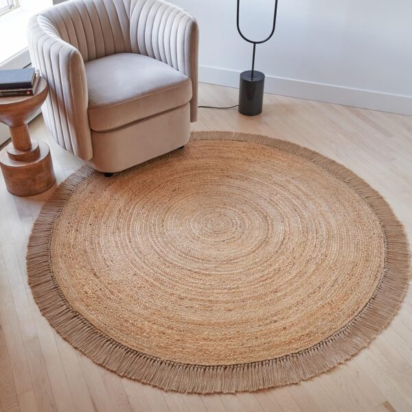 Beautiful Round Jute Area Rug for Your Home - This Natural 5x5 ft Hand Woven Rug Fits Perfectly Into Your Entry Area, Kitchen Or Living Room - Modern Braided Circle Mat Enhances Any Boho Decor